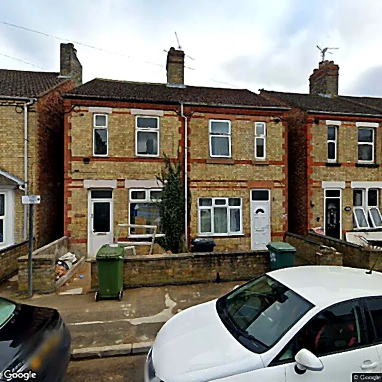 Five tenanted HMOs, 30 rooms, three letting markets